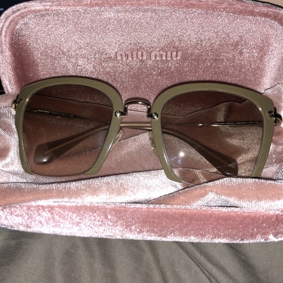 Mui mui glasses - Picture 1 of 2